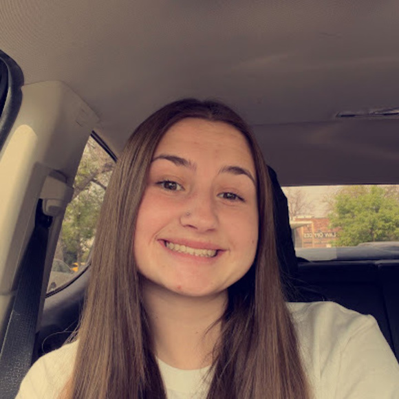 Meet your Posher, Emily - Picture 1 of 1